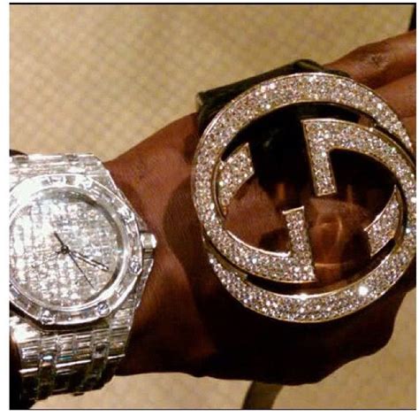 floyd mayweather diamond gucci belt|Did Floyd Mayweather Jr. really just go on a $7m shopping spree .